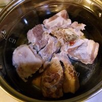 美味的糖醋小排骨做法图解1)
