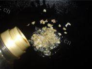 唇齿留香的清蒸鲈鱼做法图解6)