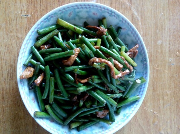 鲜美可口的蒜薹炒肉