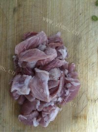 五味俱全的香菇炒肉片做法图解2)