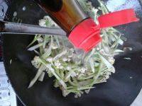 家有大厨之干煸花菜做法图解7)