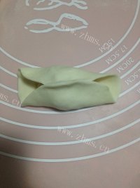 诱人的酸菜饺子做法图解9)