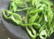 香喷喷的青椒肉丝做法图解6)