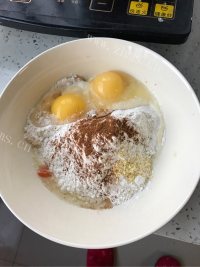 营养早餐之鸡蛋饼做法图解1)