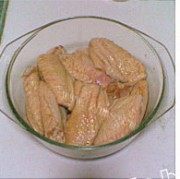 美味的黑胡椒蜜汁烤翅做法图解2)