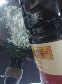 家常菜酸菜肉丝做法图解7)