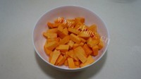 美味的南瓜肉丝拌面做法图解1)