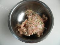美味佳肴般的红油抄手做法图解2)