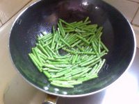 家常菜肉丝炒豆角做法图解4)
