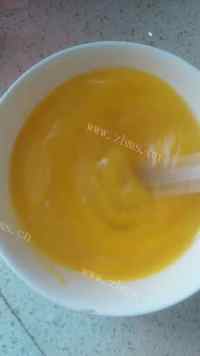 色味俱佳的番茄炒蛋做法图解3)