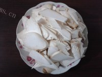 家常菜杏鲍菇炒肉做法图解2)