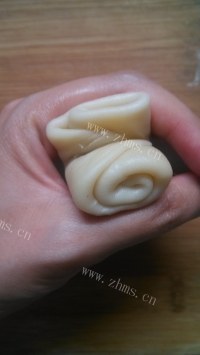 玫瑰苏式月饼做法图解17)