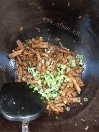 回味无穷的香辣臭豆腐做法图解10)