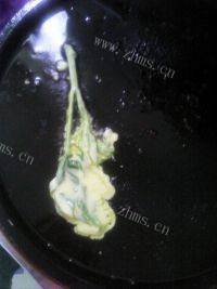 好吃的电饼铛版香椿鱼做法图解7)