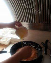 美味可口的西红柿鸡蛋汤做法图解5)
