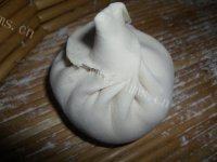美味的韭菜肉包子做法图解12)