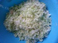 美味的白菜平菇饺做法图解1)