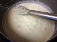 美味的芝士烤通心粉做法图解3)