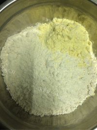 妈妈做的全麦豆面油饼做法图解1)