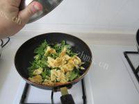 DIY芹菜炒鸡蛋做法图解7)
