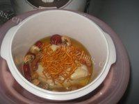 滋补的松茸菌炖鸡做法图解7)