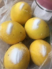 回味无穷的蜂蜜腌柠檬做法图解1)