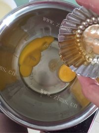 美味营养的蜂巢蛋糕做法图解3)