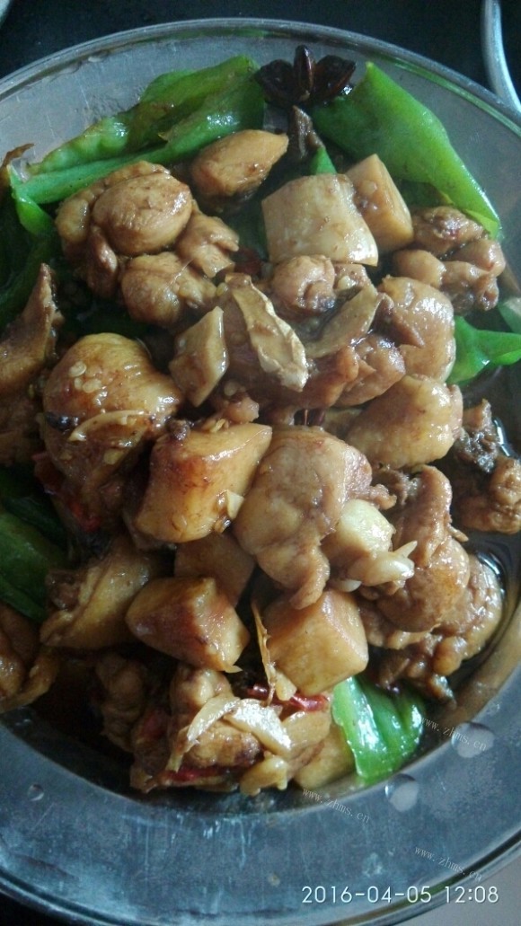诱人的红烧鸡腿