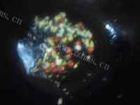 诱人的泡菜苕粉肉丝做法图解4)