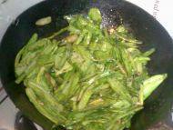 好吃的豆豉油麦菜做法图解4)