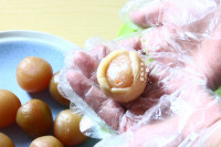 自制广式蛋黄莲蓉月饼做法图解8)