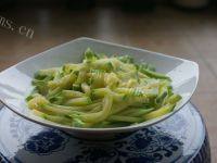 家常菜清炒嫩南瓜
