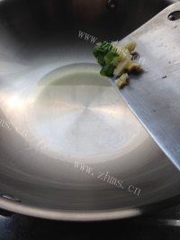 回味无穷的炒凉粉做法图解6)