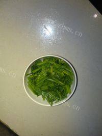 「首发」芹菜炒肉做法图解3)