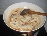飘香的茭白炒肉片做法图解7)