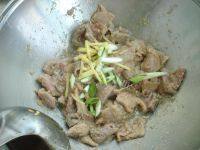 #爱美食#黄瓜炒肉片做法图解4)