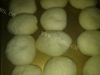 饱满的果酱面包做法图解8)