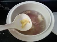 美味的鱼鳔瘦肉粥做法图解8)