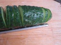 「DIY美食」蓑衣黄瓜做法图解2)