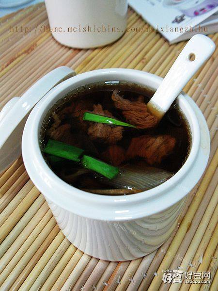 花生茴香炖牛肉