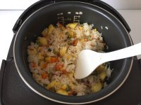 美味的五彩凤梨饭做法图解10)