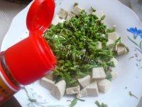 「DIY美食」香椿拌豆腐做法图解6)