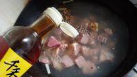 香鲜至极的土豆炖牛肉做法图解4)