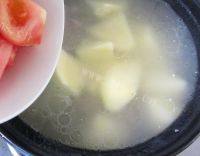 美味的番茄土豆排骨汤做法图解5)