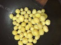 家常版胡椒煎土豆做法图解3)