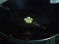 家常菜酸菜煮鱼做法图解5)