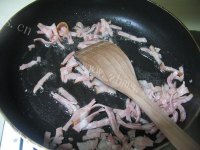 美味的番茄虾仁炒饭做法图解3)