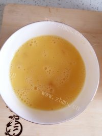 色香味俱全的西红柿炒鸡蛋做法图解3)