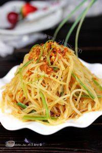 家常菜凉拌土豆丝