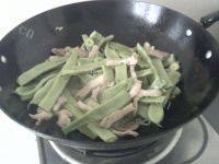 猪肉炖豆角-懒人版做法图解5)